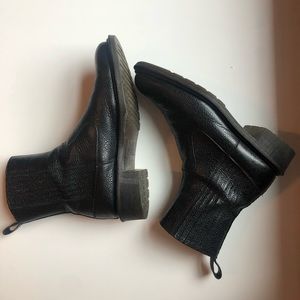 Dr. Martens Pebble Black Chelsea Boot